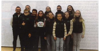 Équipements et marraine pour la section "Natation"